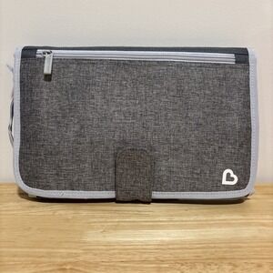 Munchkin Baby Portable Go Change Travel Diaper Kit with Wipes Case‎ Gray